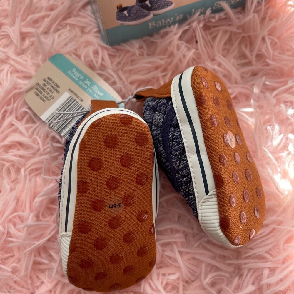 Baby Walking Shoes - Picture 2 of 3